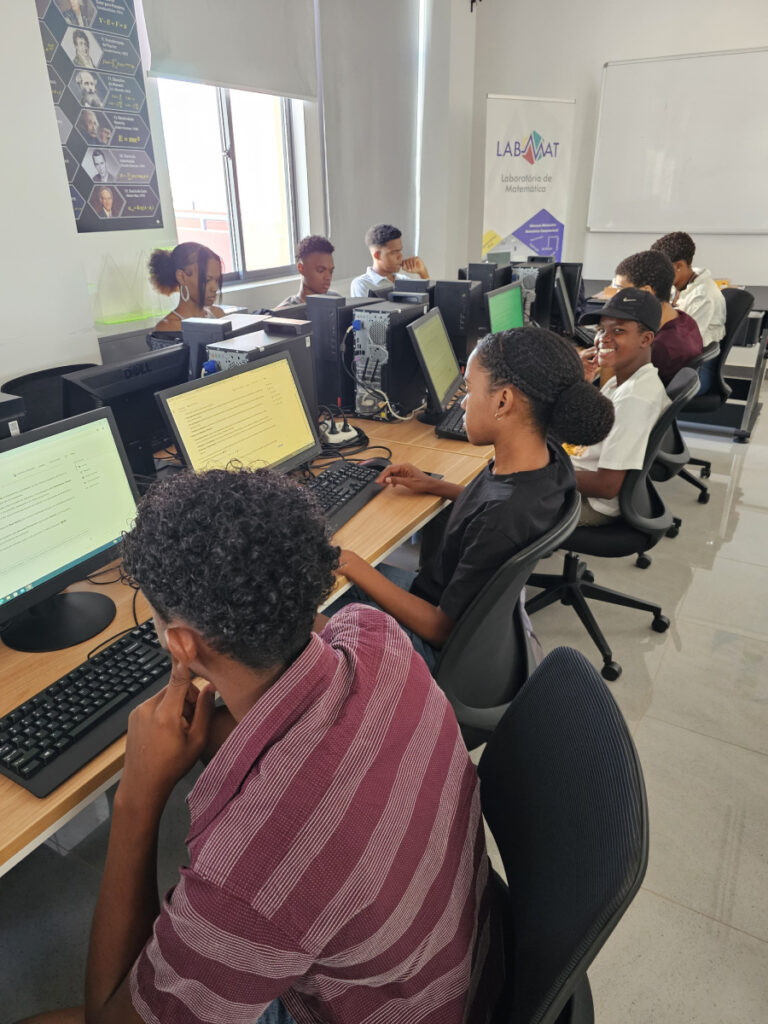 Sessão em Cabo Verde - estudantes